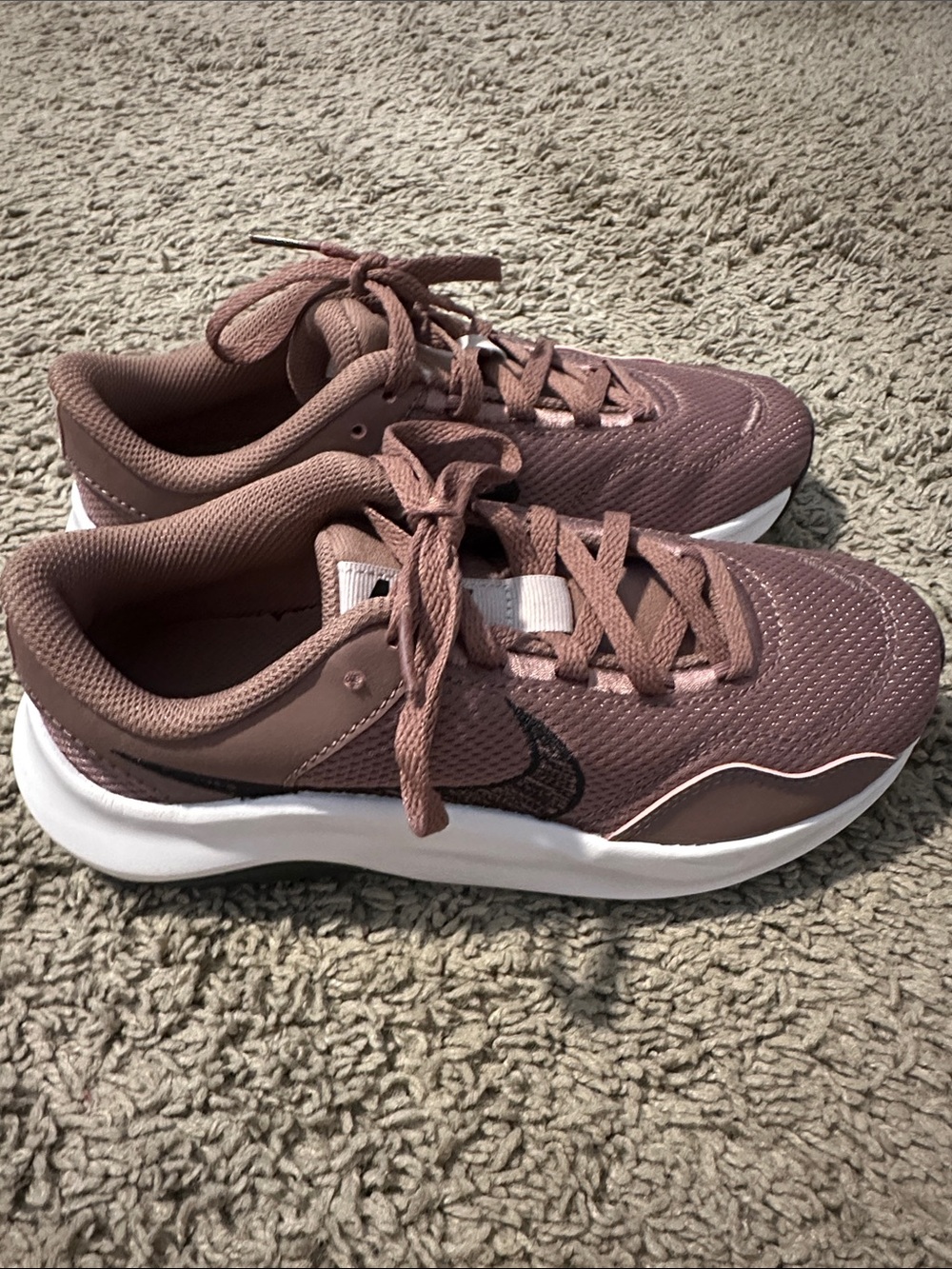 Nike Women's Mauve Athletic Sneakers with White Midsole